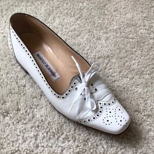 Manolo Blahnik Spectator Flat